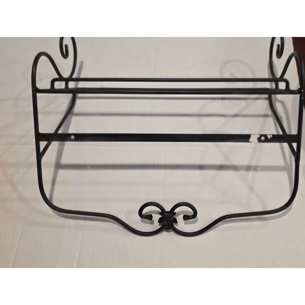 Longaberger Wrought Iron Towel Holder w/ Shelf & Vanity Basket Wall Mounted VTG